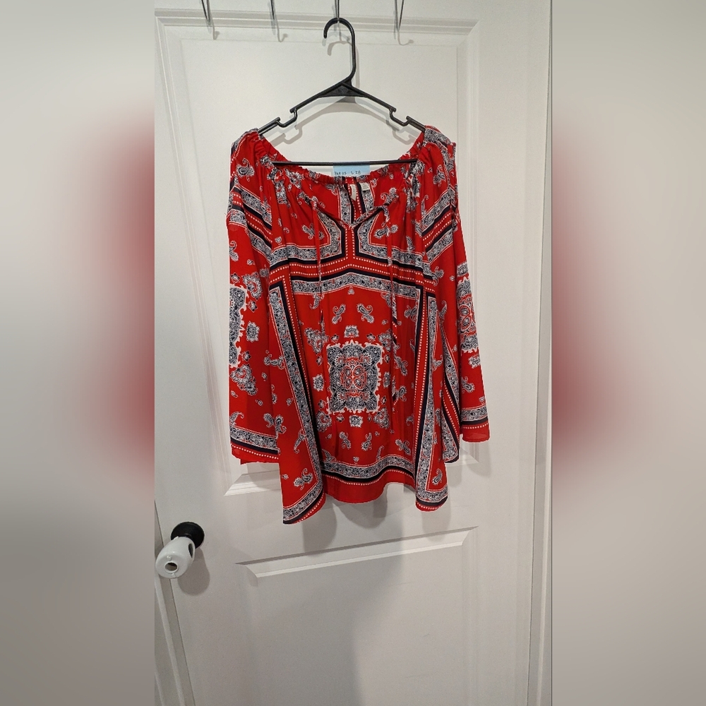 🌻🌻 3 for $15.00 Cato Red Patterned Peasant Blouse